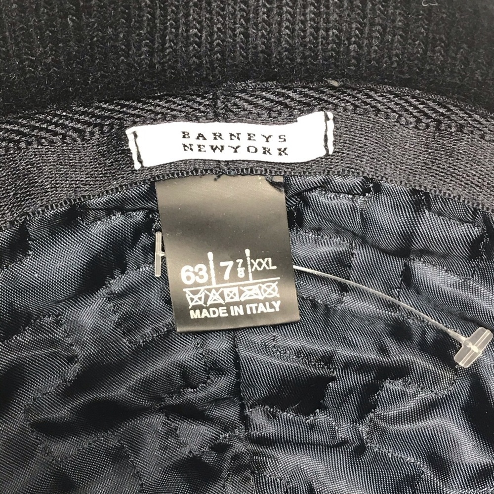 Barney's New York Black Wool Cashmere Driving Hat - Picture 7 of 8